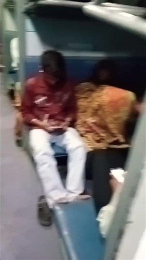 #train #travel #night रात में ट्रेन का नजारा@crazy_vloger_0888