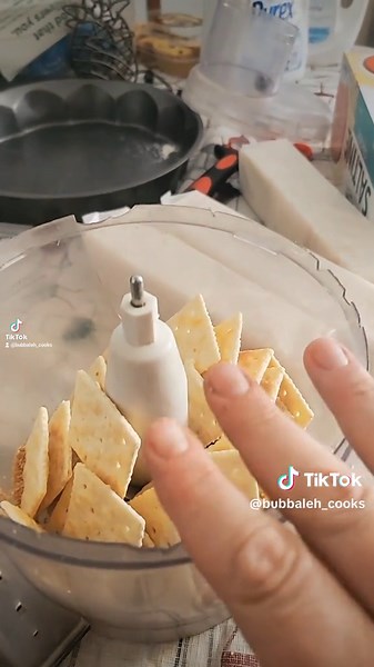 kishka aka stuffed derma is the ultimate in jewish comfort food. #kishka #jewishstylecooking #bubbalehcooks