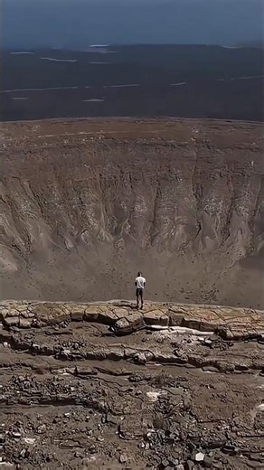 Earth's most dangerous crater !!🌎 #facts #shortsfeed #travel #trending #ytshorts