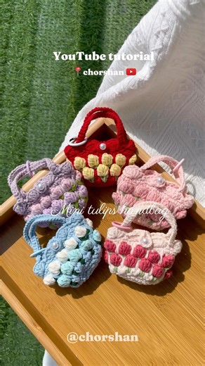 Mini tulips earbud handbag #crochet #tutorial #crocheting #crochetideas #tulips #minihandbag
