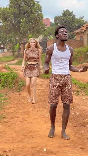 3.4M views · 10K reactions | She surprised me, I thought I would be dancing alone  Isabell.afro #pranks #travel #couplesgoals | Jaymondy | Facebook