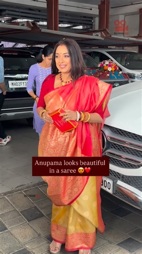 Bollywood ADDA | Timeless beauty, wrapped in a saree. Rupali Ganguly in her element. 😍 #bollywoodadda #actor #rupaliganguly | Instagram
