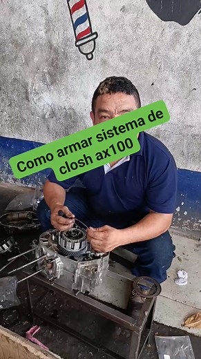 #tips #trukos sistema de embrague de #ax100 #ax115 De esta forma es q se arma el sistema de closh para las ax empezando por separadores y luego discos. #reelsvideoシ #mecánicademotos #lomasviraldelmomento #fypシ゚viralシfypシ゚viralシalシ #Compartir | Victor Manuel Vargas Vargas