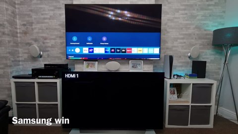 QLED vs OLED Speed Test LG CX vs Samsung Q95T WebOS vs Tizen Performance