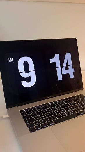 Happy Saturday besties 🖤 #vibes #musicad #sunshinememories