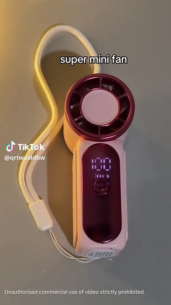 Super Mini Fan: Powerful & Quiet Design