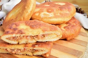 Plăcinte cu varză acră sau vărzări ardelenești