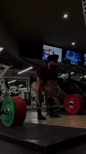 High intensity with repetition work deadlift training for six reps| Subscribe for more ￼