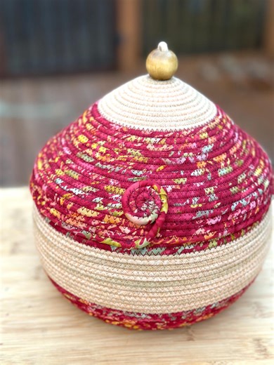 Rusty Red Lidded Rope Basket - Etsy