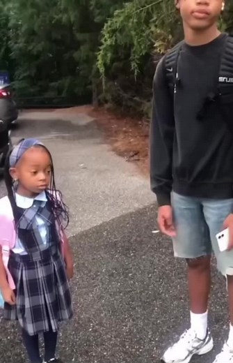 Funny Kids Interaction: Oh Put It Down!