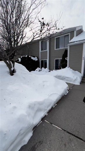 Welcome to easy living at 44 Nassau Dr Springfield, MA. Say goodbye to your lawn mower and shovel and get your pool float ready for the pool! This condo checks all the boxes. Naples Realty Group: Agent Focused #realestate #Realtor #condoforsale Clear to Close Media. https://www.homes.com/property/44-nassau-dr-springfield-ma/xtnnlbty2mvyj/?l=xbeq73s6fs8ss | Aimee Nieroda