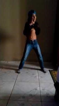 Dançando MC Fioti bum bum tam tam