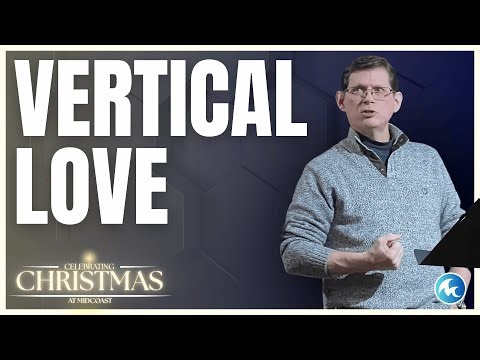 Vertical Love | Christmas with Midcoast