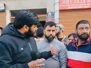 174K views · 1.6K reactions | #UrgentHelpNeeded Ek Couple ne galti se jacket liya hai uss mai paise hai Content ☎️7006651232 | Jannat e Kashmir | Facebook