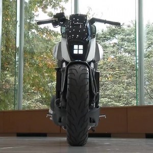 The Riding Assist technology helps the motorcycle balance itself without the help of the rider or a gyroscope. More - https://goo.gl/yV1j8n | ZigWheels.com