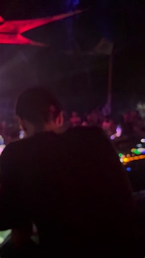 Short clip of what went down at the 3rd edition of PARVATI NIGHT 2026 KPG 👣🎶🤟💥 @ulvae_parvati dropping his final tunes before @elowinz takes over 🎧 Aftermovie loading… ⏳🔥 @parvatirecords @sacred_moon_phangan @psy_paradise_kpg @parvati_artists_gigs | Sacred Moon Phangan