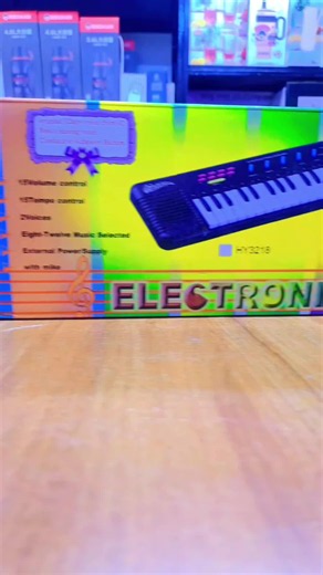 Make playtime musical! 🎹🎶 Let your little one explore sounds, melodies and their creativity with this fun electronic keyboard toy. Perfect for playtime and gifting! 🎁✨ 32 keys Battery operated keyboard@900kshs #play #millionviews #kenyantiktok #toy #utensiliahomemart