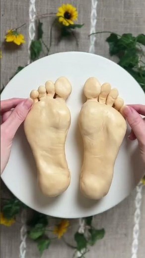 FEET cake 😳🤢🤮