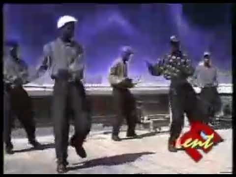 Leonard Zhakata - Rwendo Rwembiri (Official Video 2003)
