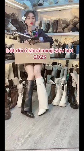 Bốt đùi ổ khóa mini siêu hot 2025
