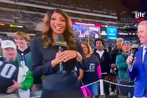 Drunk Eagles Fan Was Caught Flashing Camera During SNF Pregame Show (VIDEO)