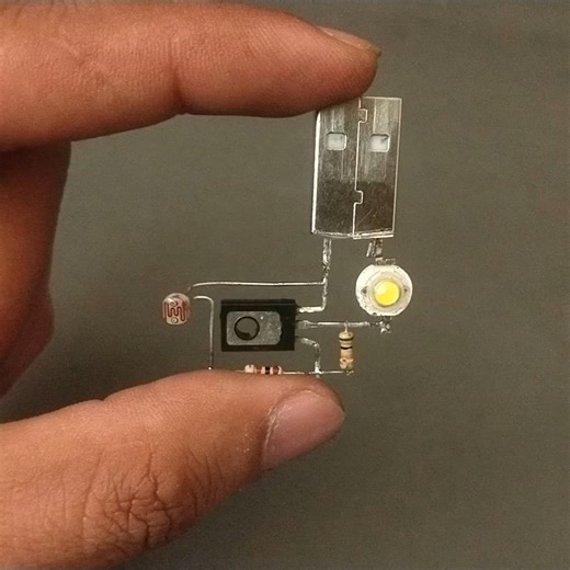 Automatic On OFF Circuit #on_off #circuit #electronics | Electric 2.0