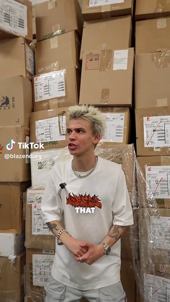 Exploring Concert Merch: Vintage Clothing Insights