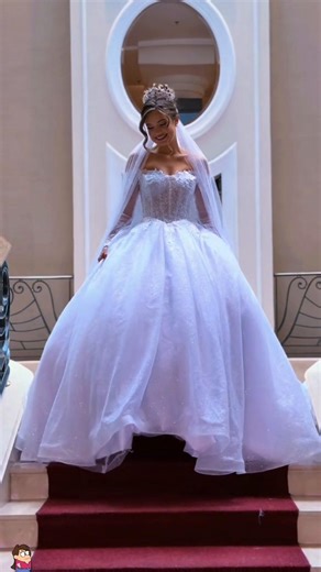 ☝️☝️☝️ O tutorial de IA para gerar retratos de vestidos de noiva de diamante de alta qualidade, o tutorial para criar looks de vestido de noiva strapless com diamantes véu ao enviar selfies, o tutorial de IA para converter fotos reais em sessões de fotos de casamento no estilo de palácio luxuoso, o tutorial de IA em um clique para gerar blockbusters atmosféricos de vestidos de noiva com cauda totalmente adornados com diamantes, o tutorial para personalizar estilos de retratos com véu colar de ve