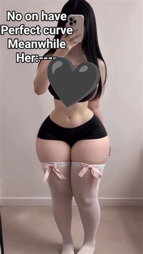 This is called perfect curve 😍. #tiktokchallenge #perfectcurve #perfectgirl #shortchallange