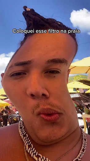 Distorted Mirrors Filter on the Beach