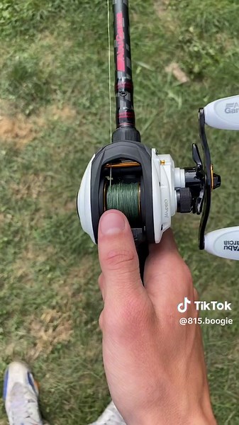 how to use a baitcaster #fishing #birdnest #baitcaster #abugarcia #promax #howto