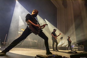 LONG DISTANCE CALLING: il video di “Out There” da “Live At Lichtburg”