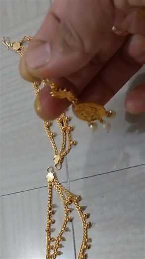 styling hack: single layer to 3-layer look using ear chains 🥰 simple jewellary, royal styling #look