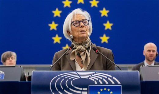 Πιθανή αύξηση επιτοκίων ΕΚΤ για ανακοπή πληθωριστικών πιέσεων