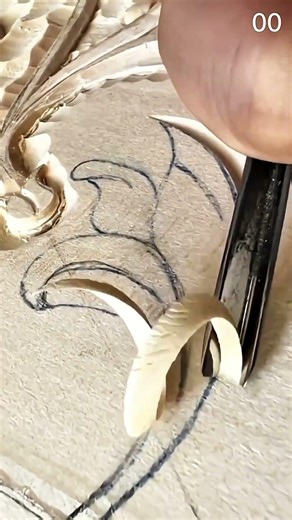 Carving Tool Following Outline Revealing Curved Wood Pattern #shorts