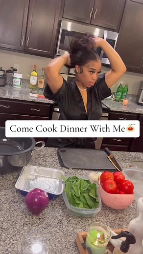 Come Watch Me As I Make Homemade Spagetti With Chicken Breast🍝 100 Comments I’ll Make More Cooking Videos🤭