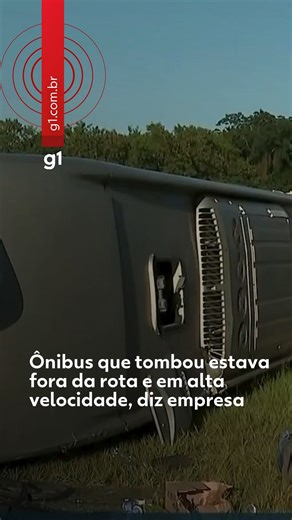 g1 Ribeirão e Franca on Instagram: "O ônibus com 40 pessoas que tombou em uma rotatória da Rodovia Brigadeiro Faria Lima (SP-326), na entrada de Jaboticabal (SP), estava fora da rota tradicional e em alta velocidade no momento do acidente, informou a empresa responsável pelo veículo. Segundo a Polícia Militar Rodoviária (PMR), o tacógrafo do ônibus apontou 100 km/h no trecho onde ocorreu o tombamento. O local permite velocidade de até 40 km/h. Duas pessoas morreram, sendo uma criança e uma mulhe