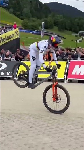 All style, no stress 😮‍💨 | WHOOP UCI Mountain Bike World Series