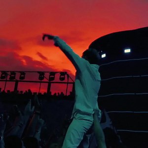 354 reactions · 17 shares | HUMAN MUSICAL GROUP SENSATIONS GLASS ANIMALS TOUR OF EARTH is crash landing in Nashville, TN on August 27th at Bridgestone Arena soon! with special guest Kevin Abstract... Grab your tix now  | Glass Animals | Facebook