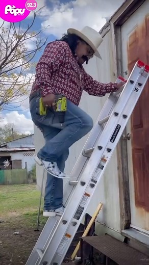 ¡A COMENZAR LA SEMANA CON TODA! 💪🏻💪🏻 De lo que nos dejó el día del trabajador 🤣🤣 Prendete a #LaPopu que te acompañamos en tu día a día 👏🏻 ¿Desde qué trabajo nos escuchás? 📻 | Radio Popular FM 92.3