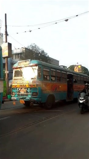 No 223 Bus ,from. sealdah to golf green #short#video #vlog