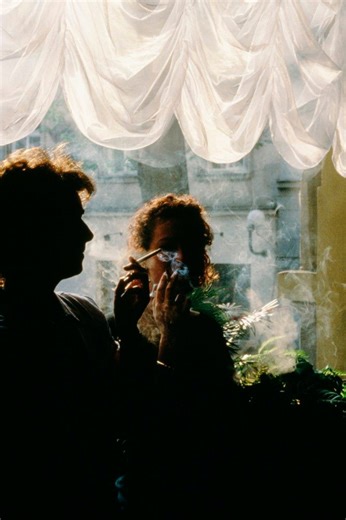 Working on the project A World in Color, Magnum Paris Digital Production Manager Pierre Mohamed-Petit reveals the behind-the-scenes process of digitizing, retouching and preserving the slides in Magnum’s color archive ✨ Carefully dusting off a 1994 slide in the Czechia archive by Gueorgui Pinkhassov, or restoring the color in Marilyn Silverstone’s images from the communist takeover in Prague, Mohamed-Petit revives the slides to match each photographer’s visual signature. “Our job is to be able t