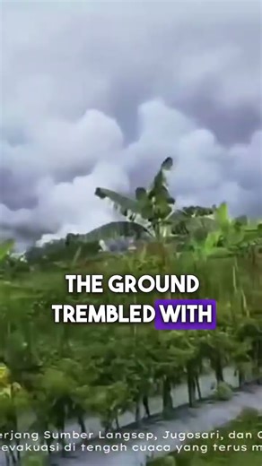 🌋 ERUPTION Chaos in Indonesia, Volcano Semeru, lahar transforms river into destruction