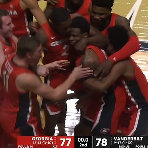 193K views · 2.9K reactions |  TYREE CRUMP WINS IT AT THE BUZZER  | SEC Network | Facebook