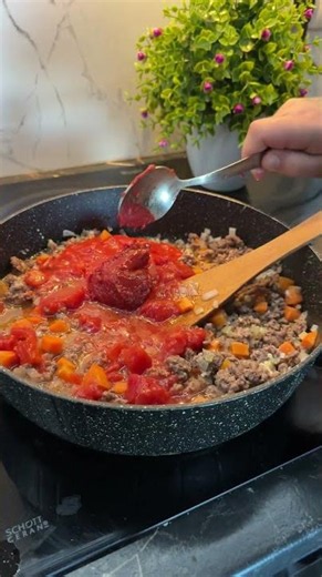 Lazy lasagna #food #simpletasty #cooking #recipe #lasagna #shorts #lasagna