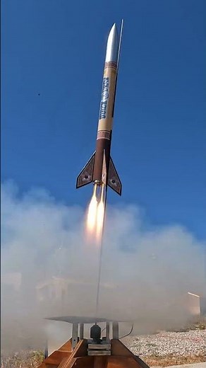 The Quick Draw is a model rocket that gives you options.#rocketry