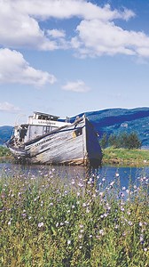 What do Charlevoix, Isle-aux-Coudres and Île d’Orléans have in common? They’re three top destinations where you can enjoy the rest of your vacation outside the big city. If you love fresh air, island life and delicious food, here are some ideas to spend three days on the road and water close to Québec City! Day 1 - Charlevoix A true paradise for hiking and camping. Day 2 - Isle-aux-Coudres Time stands still in this place that exudes happiness. Day 3 - Île d’Orléans With 48 delicious destinations