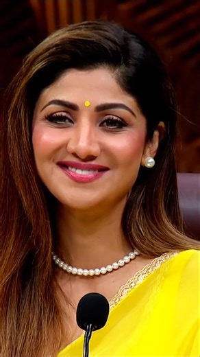 "Karishma Kapoor Dances to 'Pyar Dilon Ka Mela Hai'! 🌟🔥 Unforgettable Moments from Super Dancer 4💥💃