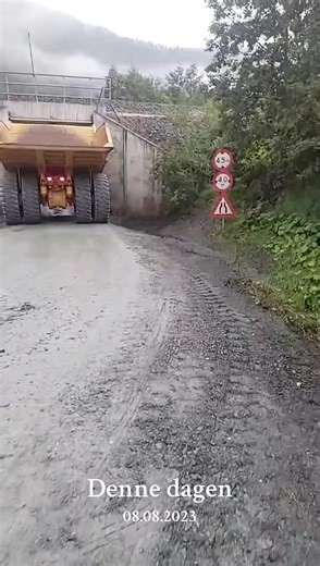 When the tunnel feels like a roller coaster ride! 🎢🚧 #AdventureTime #TunnelVibes | Cave Journey