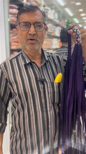 Kesari_Nandan on Instagram: "Croptop uniq pic#girls#women#ladies"